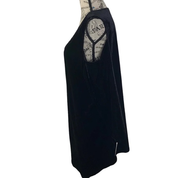 NWT NY Collection velvet cold shoulder blouse Women’s size extra Large - Picture 7 of 9